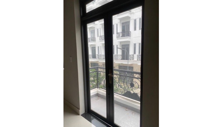 KHU VIP PHÂN LÔ ĐƯỜNG 8M - 5 TẦNG, 64M2 (4x16) - GẦN TRƯỜNG CAO ĐẲNG ĐIỆN LỰC TP.HCM - GIÁP GÒ VẤP.